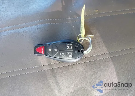 2013 Chrysler Town & Country Touring z USA, uszkodzony, nr VIN 2C4RC1BG4DR792941